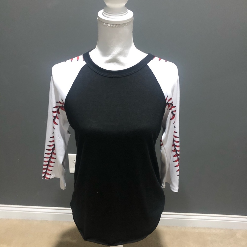 “Baseball Mom” Raglan Tee